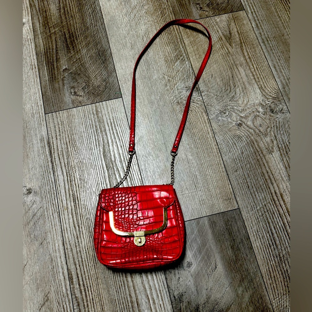 Lulu Guinness red leather croc embossed crossbody chain purse